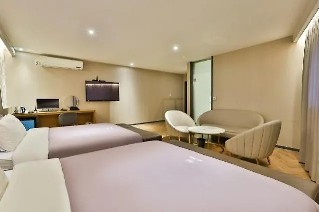 Jeonggwan Seven Bricks 汽车旅馆